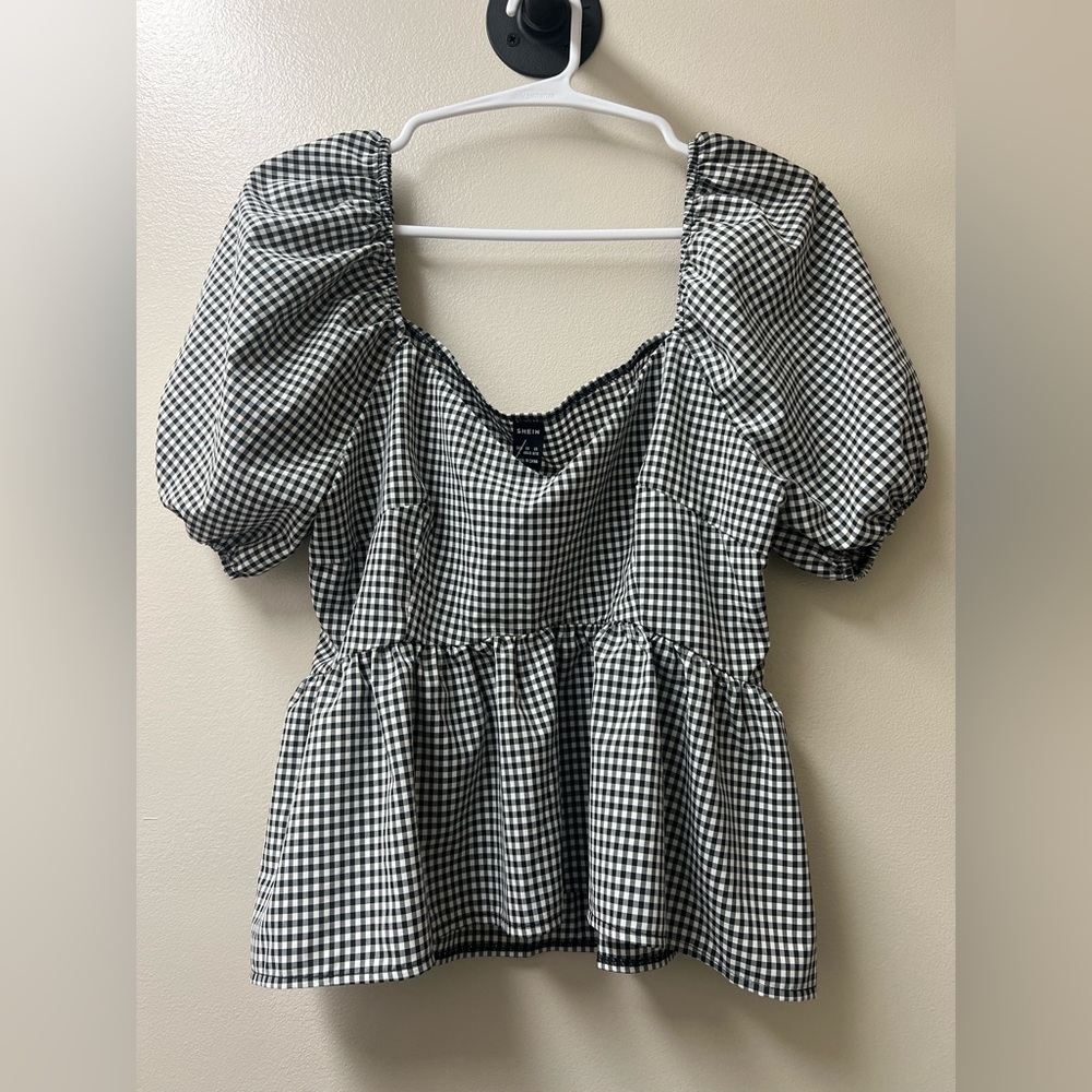 SHEIN Black And White Gingham Peplum Top Puff Sleeves Fun Cute Sexy Sz L